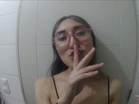 La chupo a escondidas en reuni&oacute;n familiar