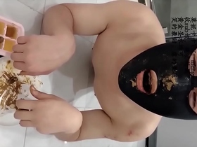 pornfd.com - Monica Kaka feed the gold squat