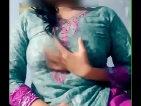 Unsatisfied INDIAN College Teen Satisfying Herself On WEBCAM ! Super HOT Desi Girl Showing BIG BOOBS